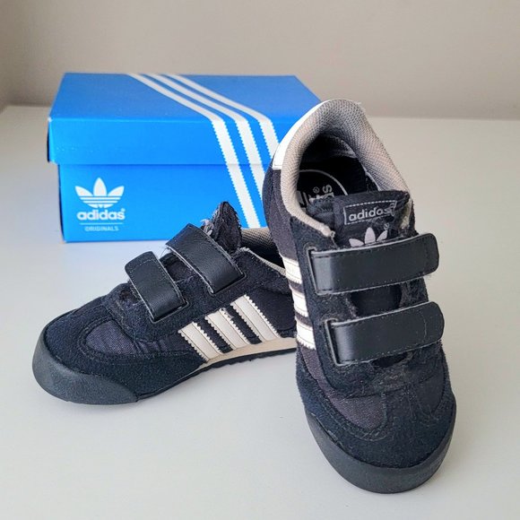 SOLD - Authentic Adidas toddler black shoes size 7 - Picture 1 of 3